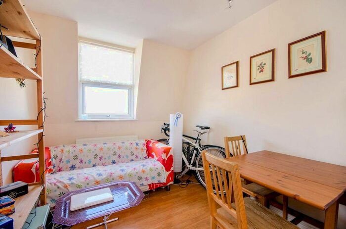 1 Bedroom Flat To Rent In Fonthill Road, Finsbury Park, London N4