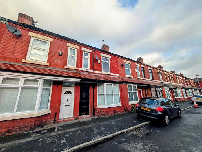 2 Bedroom House To Rent In Cadogan Street, Manchester, M14
