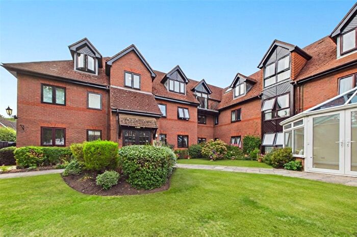 1 Bedroom Garage / Parking For Sale In Camberley, Surrey, GU15