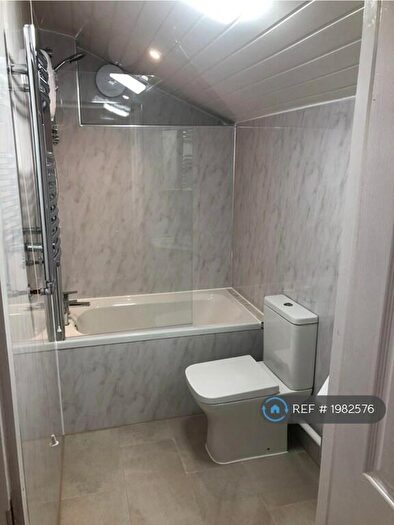 3 Bedroom Terraced House To Rent In Great Knollys Street, Reading, RG1