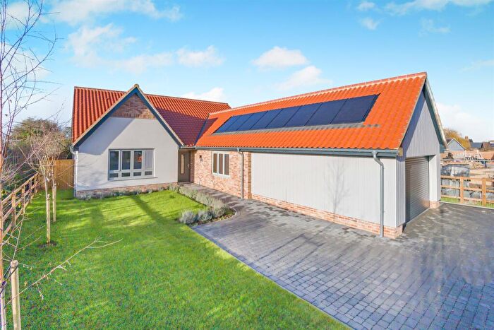 4 Bedroom Detached Bungalow For Sale In Willow Close, Bedfield, Woodbridge, IP13