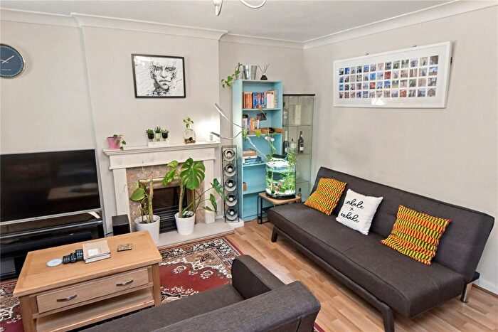 3 Bedroom Terraced House For Sale In Wharfedale Avenue, Leeds, LS7