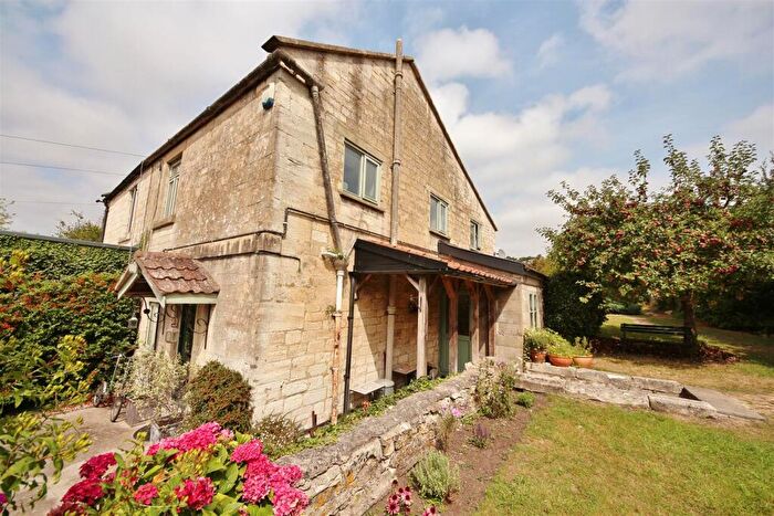 3 Bedroom Semi-Detached House For Sale In Trowbridge Road, Bradford-On-Avon, BA15