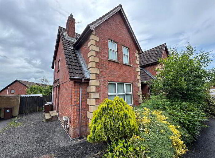 3 Bedroom Semi-Detached House For Sale In Glenview Park, Newtownabbey, BT37