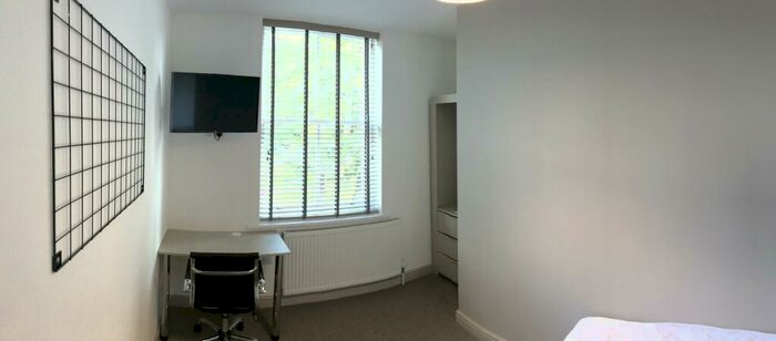 6 Bedroom House To Rent In Rectory Place, Loughborough, LE11