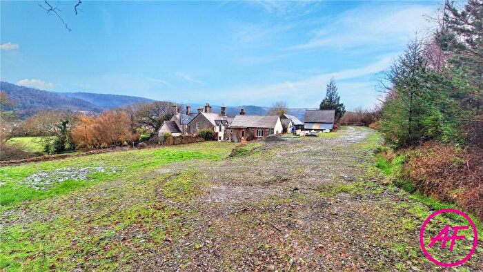 7 Bedroom Semi-Detached House For Sale In School Bank Road, Llanrwst, Llanrwst, Conwy, LL26