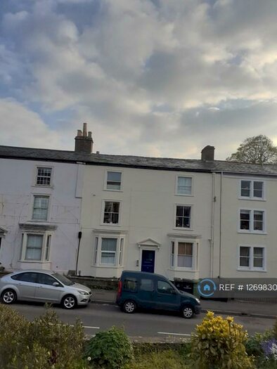 2 Bedroom Flat To Rent In Portway, Frome, BA11