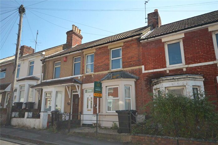 3 Bedroom Terraced House For Sale In William Street, Swindon, Wiltshire, SN1