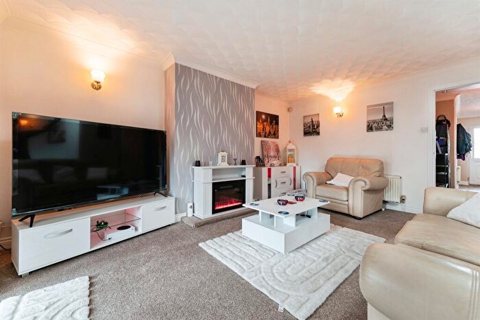 3 Bedroom Detached Bungalow For Sale In Miller Close, Doddington, March, PE15