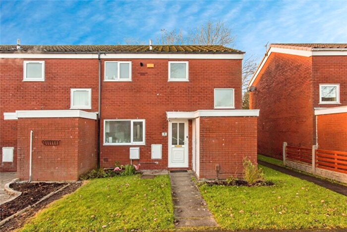 2 Bedroom End Of Terrace House For Sale In Round Meadow, Leyland, Lancashire, PR26
