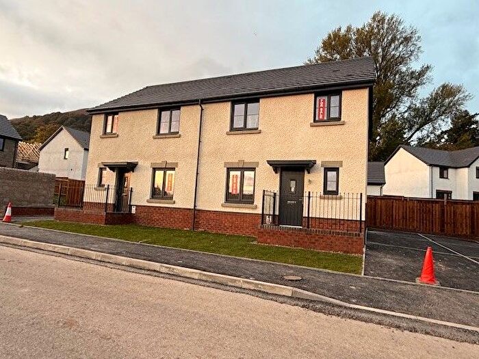 3 Bedroom Semi-Detached House For Sale In Merthyr Road, Govilon, NP7