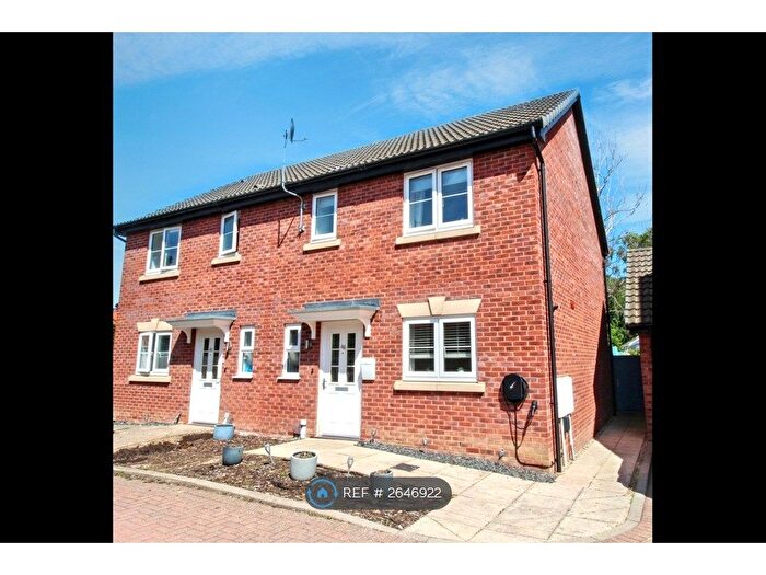 3 Bedroom Semi-Detached House To Rent In Silk Mill Road, Norwich, NR6