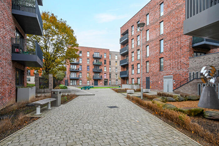1 Bedroom Apartment For Sale In Regina Road, Chelmsford, Essex, CM1