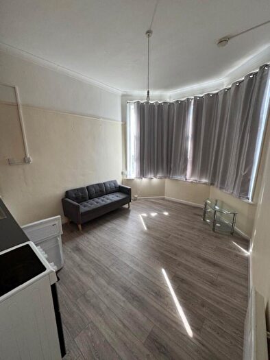 Studio To Rent In Denzil Ave, SO14