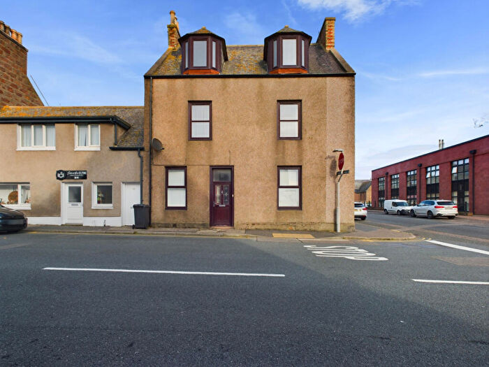 6 Bedroom End Of Terrace House For Sale In York Street, Peterhead, AB42