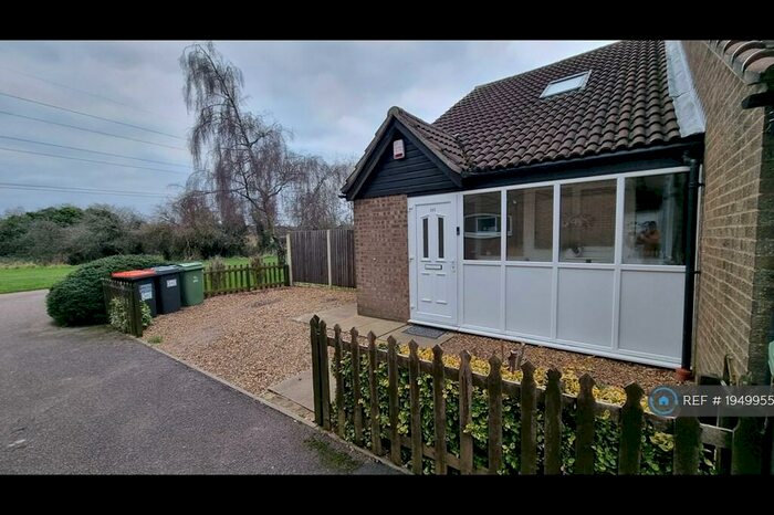 2 Bedroom End Of Terrace House To Rent In Conway Close, Houghton Regis, Dunstable, LU5