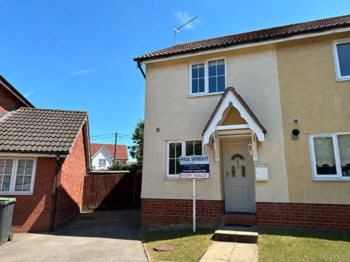 2 Bedroom End Terrace House For Sale In Kingfisher Way, Stowmarket, IP14