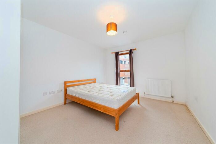 1 Bedroom Apartment To Rent In Spa Road, London, SE16