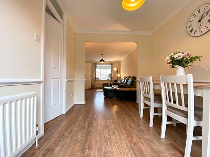 3 Bedroom Semi Detached House To Rent In Horseshoe Close, Weavering, ME14