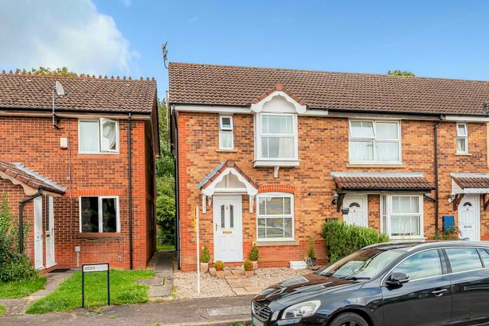 2 Bedroom End Of Terrace House For Sale In Banbury, Oxfordshire, OX16