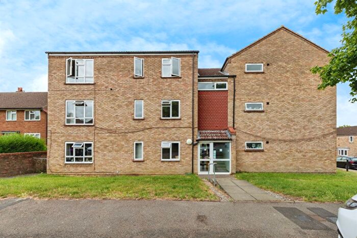2 Bedroom Flat For Sale In Blacksmiths Hill, Benington, Stevenage, SG2