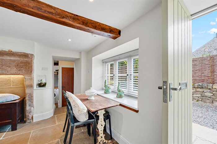 2 Bedroom Cottage For Sale In High Street, Calver, Hope Valley, S32