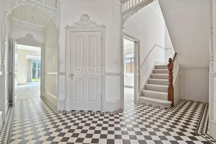 6 Bedroom Flat To Rent In Cranhurst Road, London, NW2