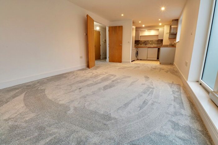 2 Bedroom Flat To Rent In Sherman Road, Bromley, BR1