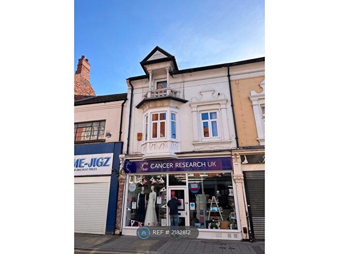 2 Bedroom Flat To Rent In High Street, Rushden, NN10