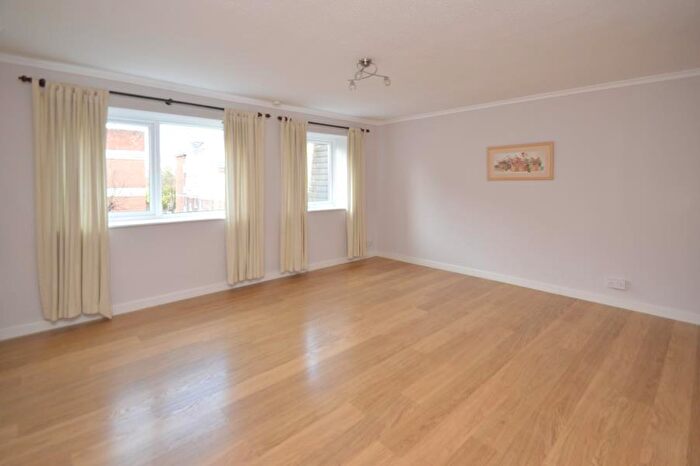 2 Bedroom Apartment To Rent In Alma Road, Windsor, SL4