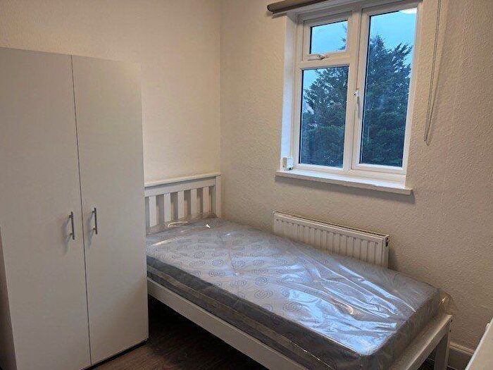Studio To Rent In Yiewsley High Street, Yiewsley, UB7