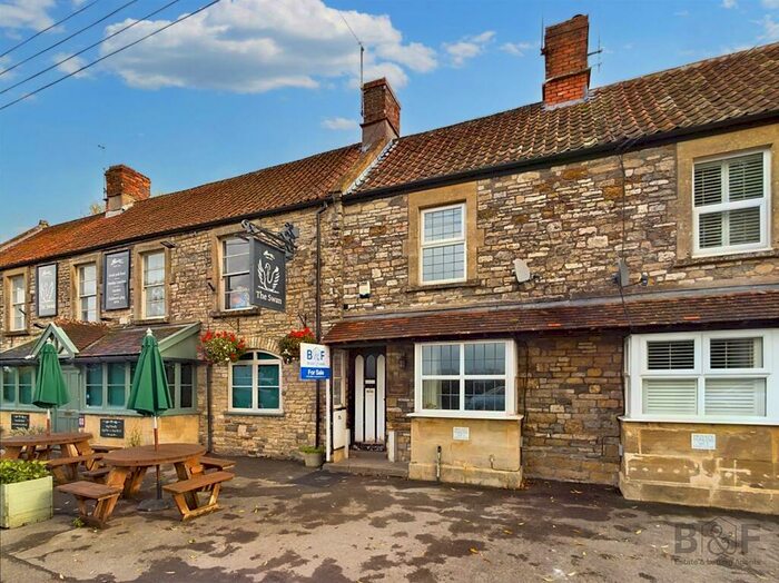 2 Bedroom Cottage For Sale In Bath Road, Swineford, BS30