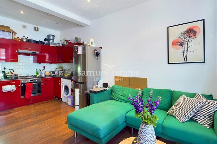 2 Bedroom Flat To Rent In Brancaster Road, Streatham, SW16