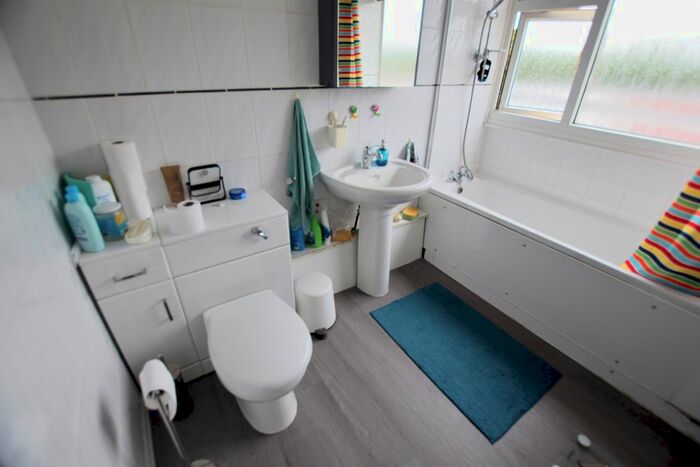 3 Bedroom Terraced House To Rent In Coniston Way, Bletchley, Milton Keynes, MK2