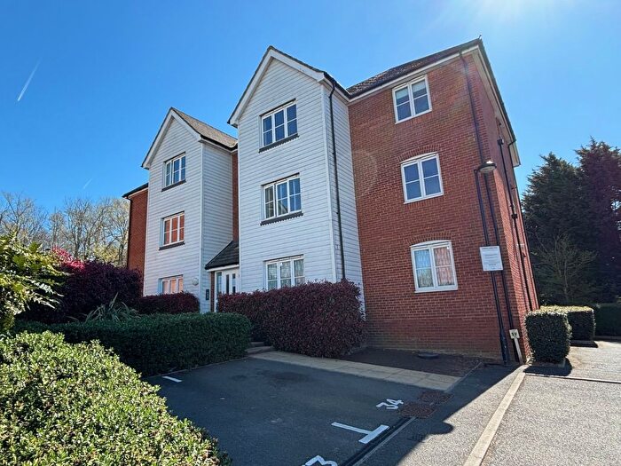 2 Bedroom Flat To Rent In The Links, Herne Bay, Kent, CT6