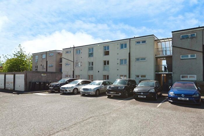 2 Bedroom Flat For Sale In Mandarin Way, Howe Road, Gosport, Hampshire, PO13