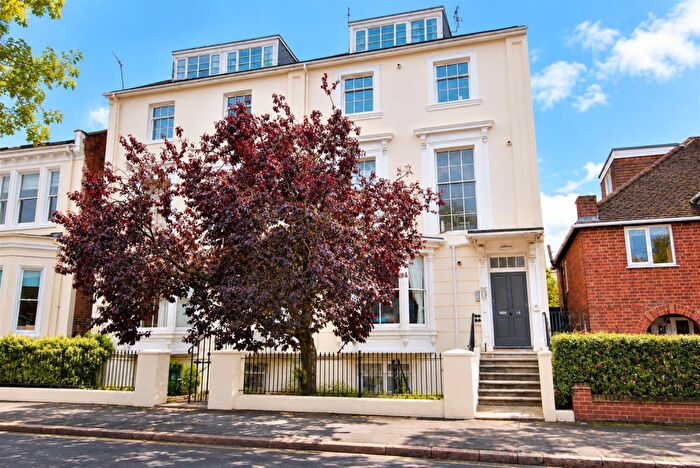 2 Bedroom Apartment To Rent In Trinity House, - Leam Terrace, Leamington Spa, CV31
