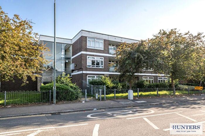 1 Bedroom Flat For Sale In Upper Wickham Lane, Welling, DA16