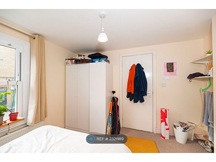 4 Bedroom Maisonette To Rent In South Lambeth Road, London, SW8