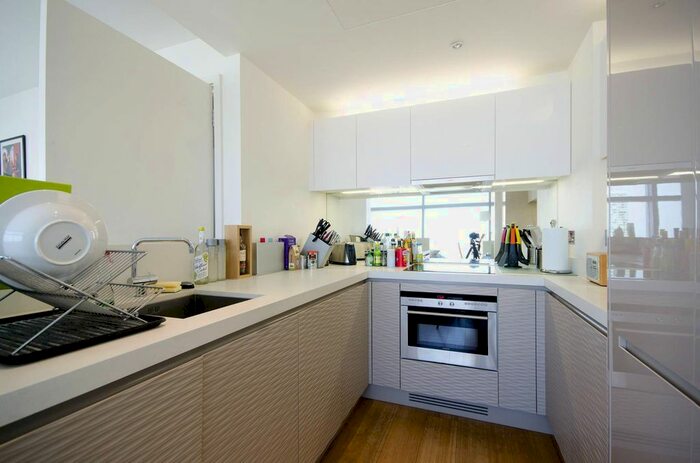 2 Bedroom Flat To Rent In Pan Peninsula, Canary Wharf, London, E14