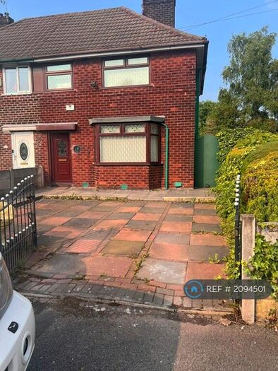 3 Bedroom Semi-Detached House To Rent In Euston Avenue, Manchester, M9