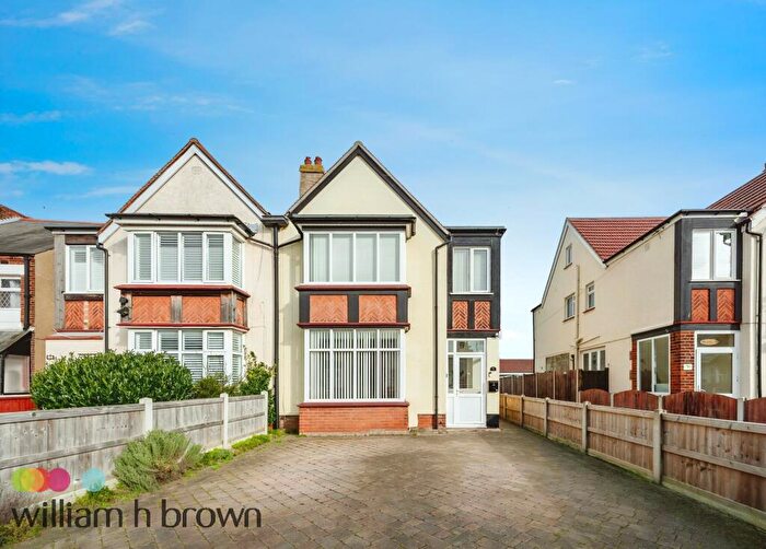 4 Bedroom House To Rent In Vista Road, Clacton-On-Sea, CO15