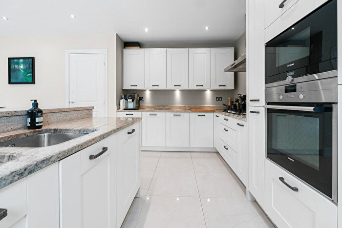 4 Bedroom Detached House For Sale In Clos Goch, Pentyrch, Cardiff, CF15 - Photo 7