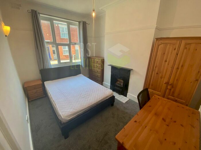 4 Bedroom Terraced House To Rent In Lytham Road, Leicester, LE2