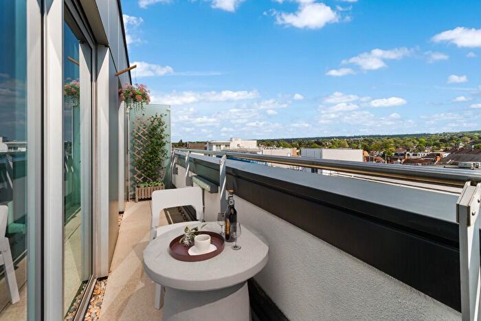 2 Bedroom Apartment To Rent In Station Approach, Epsom, Surrey, KT19