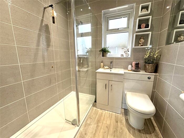 2 Bedroom Bungalow For Sale In Greenfield Gardens, Barton On Sea, Hampshire, BH25