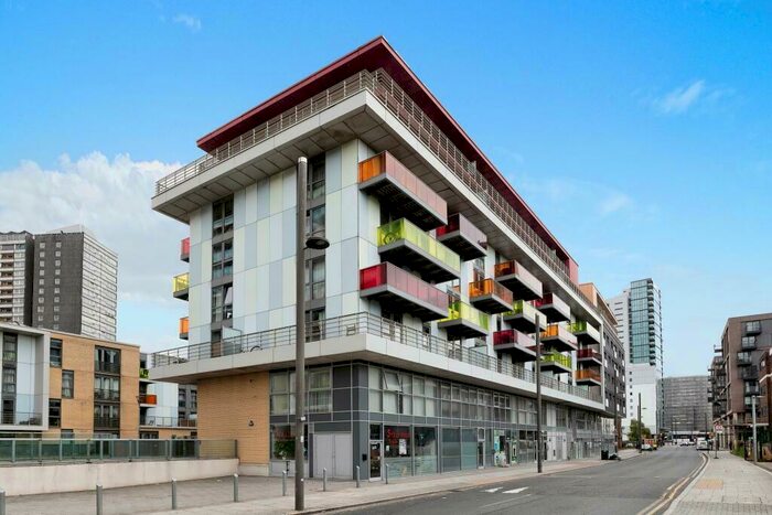 2 Bedroom Flat To Rent In Azura Court, Warton Road, Stratford, Olympic Village, London, E15