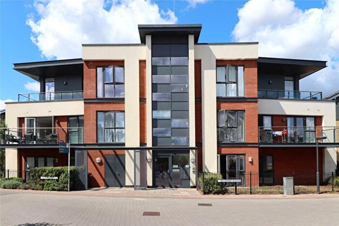 2 Bedroom Flat To Rent In Woking, GU22