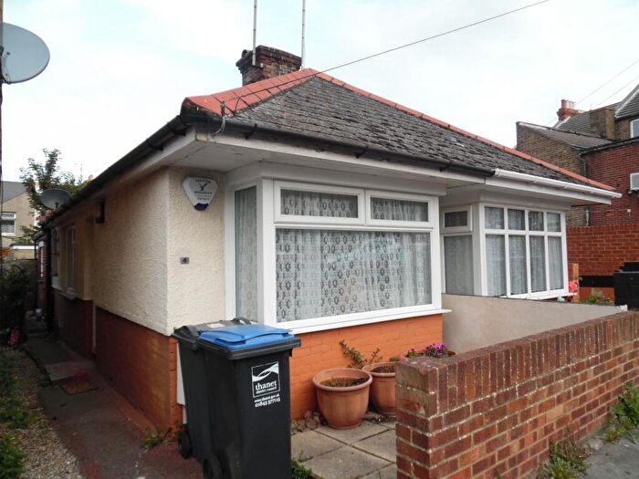 1 Bedroom Bungalow To Rent In Salmestone Road, Margate, Kent, CT9