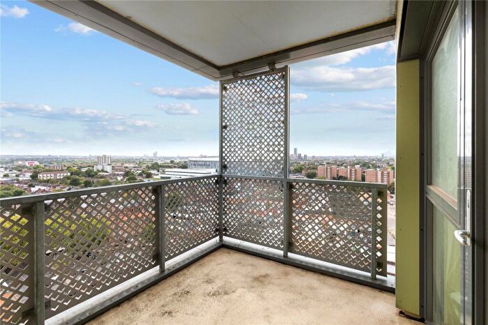 2 Bedroom Apartment To Rent In Rivers Apartments, Cannon Road, London, N17